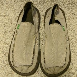 Worn once mens Sanuks